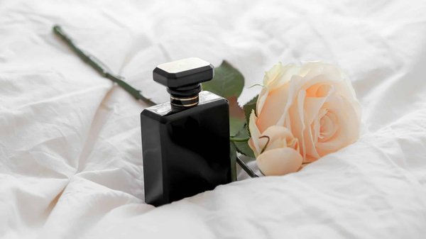 Les origines mystérieuses du musc noir : Une exploration parfumée